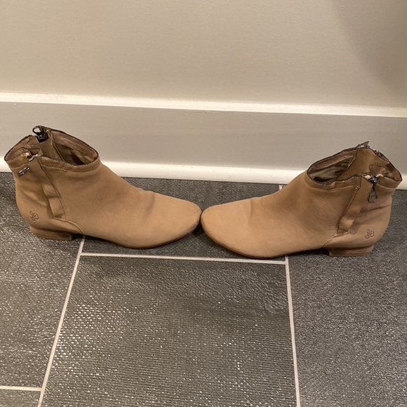 Sam Edelman, Light Brown Leather Booties — Size 8 - Picture 2 of 6